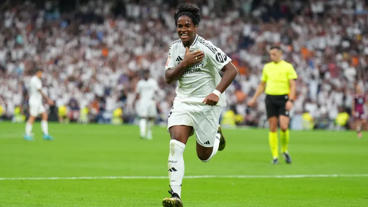 Top 10 Best Football Players 2024 to Watch Now