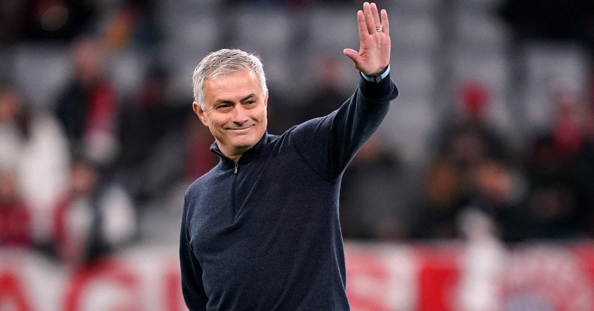 7 Qualities That Define Great Football Coaches and Their Winning Strategies 1 Discover what makes great football coaches stand out. Learn about their skills, techniques, and leadership traits that lead to success on and off the pitch.